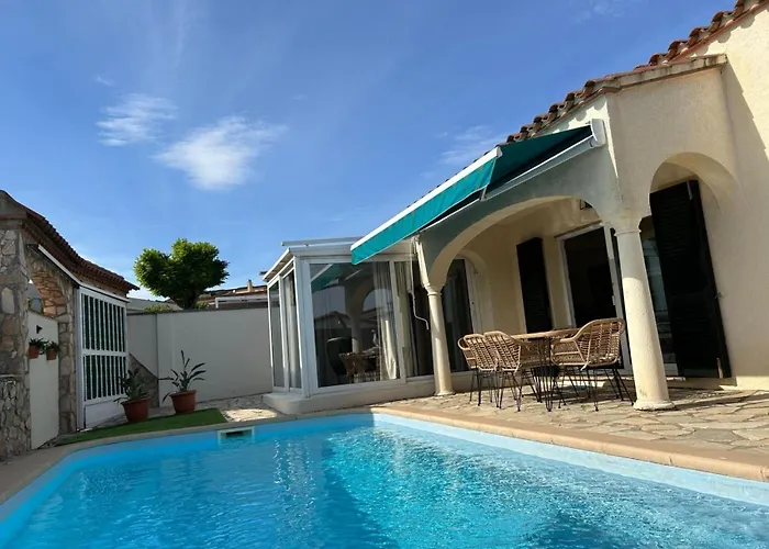 Semesterbostad Haus Oca *