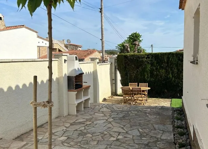 Semesterbostad Haus Oca