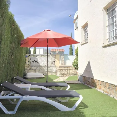 Haus Oca Nyaraló L' Escala